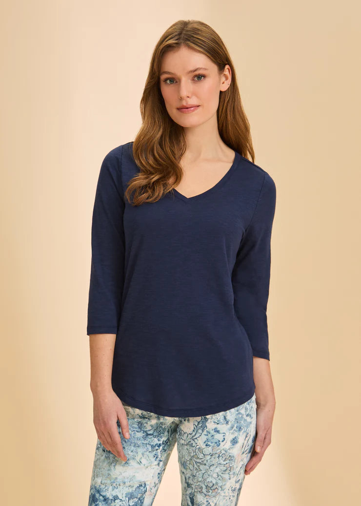 V-NECK SWEATER