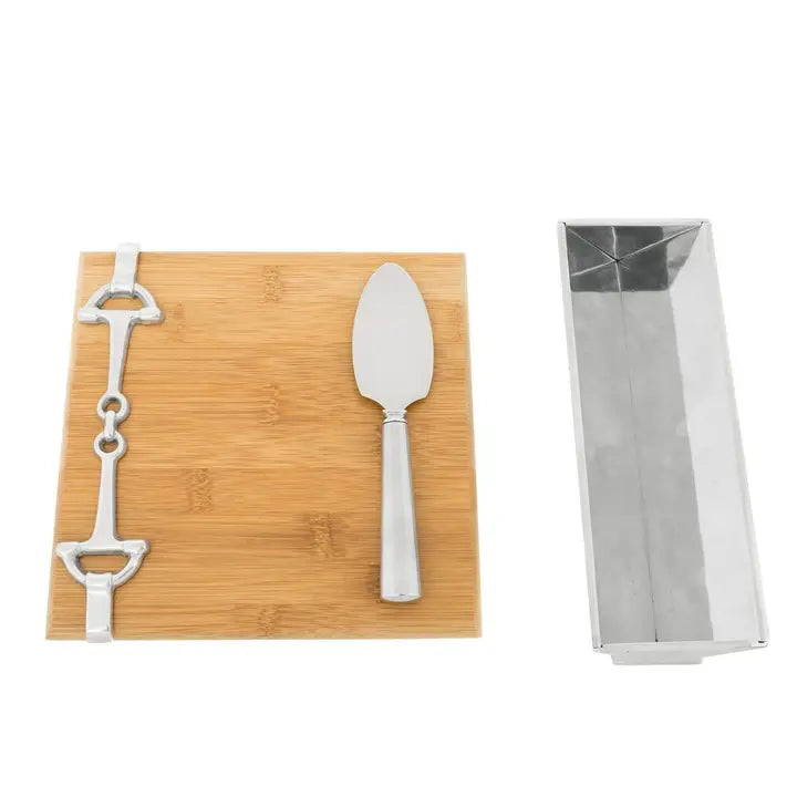 ENSEMBLE DE SERVICE À FROMAGE ORNÉ D'UN MORS ÉQUESTRE