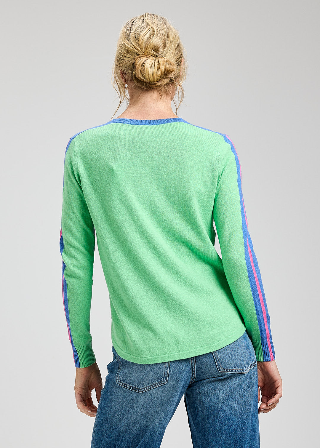 SUMMER SWEATER